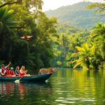 Personas navegando en bote por río selvático, aves volando.